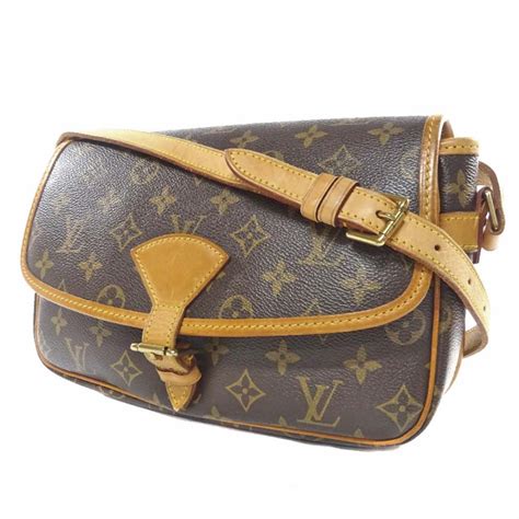 louis vuitton m42250|Louis Vuitton M42250 Monogram Canvas Sologne Messenger/ .